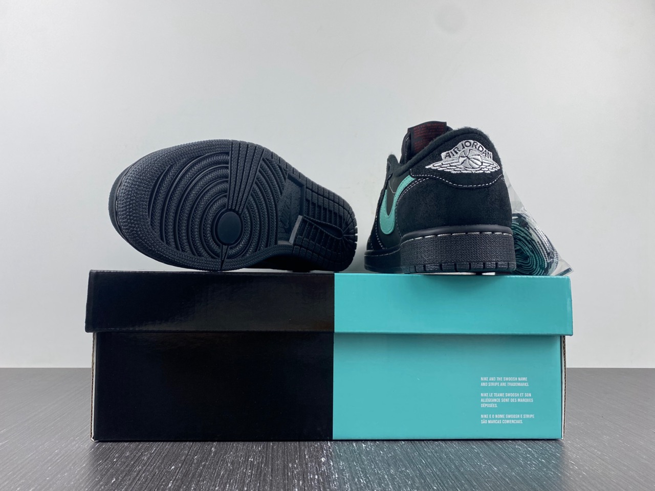 Travis Scott x Air Jordan 1 Low